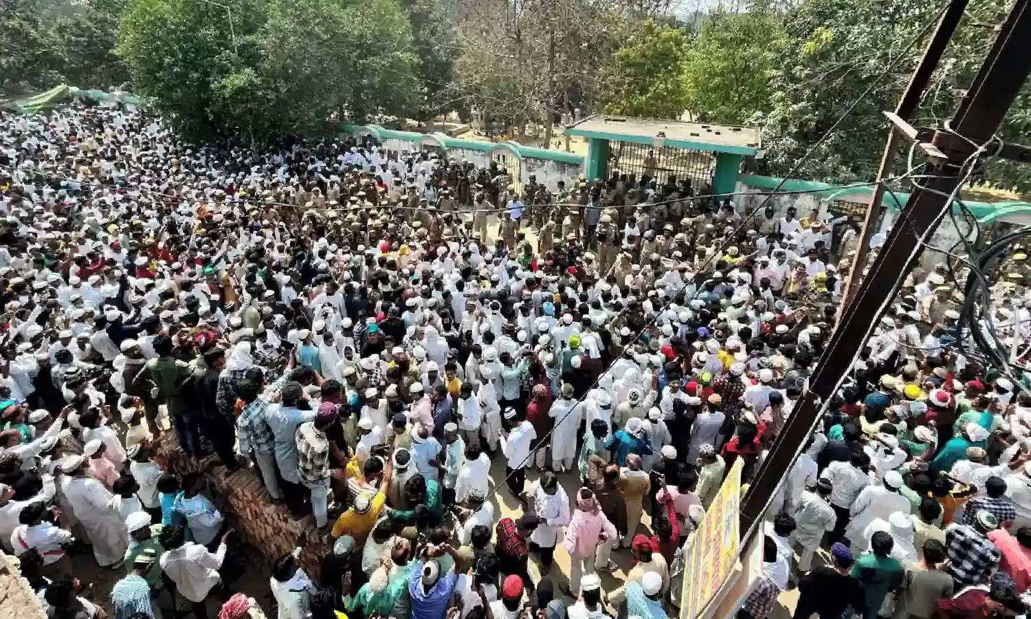 Mukhtar Ansari laid to rest, thousands attend funeral procession amid tight security
