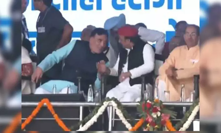 INDIA bloc leaders huddle at Ramlila Maidan in protest against Kejriwals arrest INDIA bloc leaders huddle at Ramlila Maidan in protest against Kejriwals arrest
