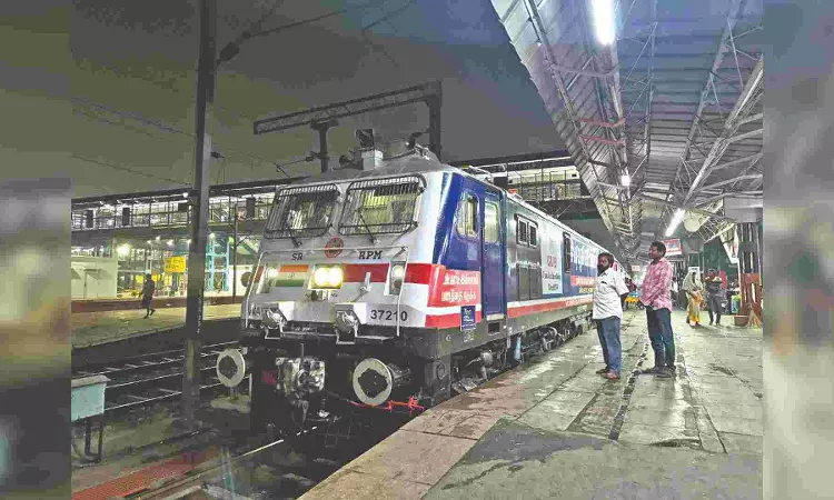 Chennai-Delhi Grand Trunk Express turns 95; chugs along strong with no signs of ageing Chennai-Delhi Grand Trunk Express turns 95; chugs along strong with no signs of ageing