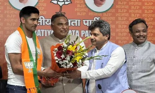 Boxer Vijender Singh joins BJP