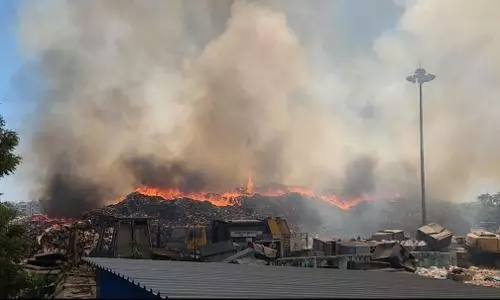 Fire breaks out in Kannadapalayam dump yard in Tambaram Corporation