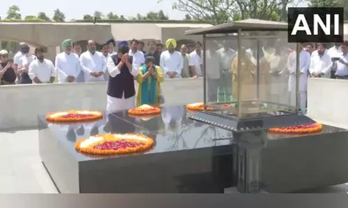 Sanjay Singh pays tribute to Mahatma Gandhi at Rajghat a day after being released from Tihar Sanjay Singh pays tribute to Mahatma Gandhi at Rajghat a day after being released from Tihar