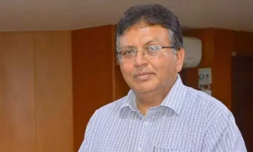 English no more foreign, it must be link language forever: Shetty