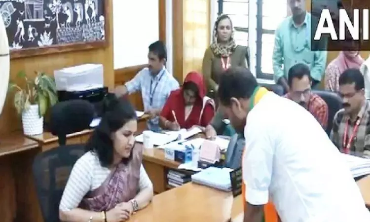 Kerala BJP chief K Surendran holds roadshow with Smriti Irani in Wayanad, files LS nomination Kerala BJP chief K Surendran holds roadshow with Smriti Irani in Wayanad, files LS nomination