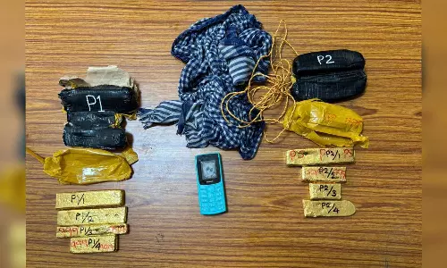 DRI seizes Rs 3.4 crore worth gold smuggled from Sri Lanka in fishing boat