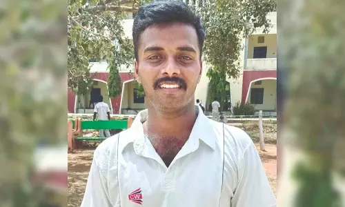 Arul Selvan sizzles inVillage Star’s win