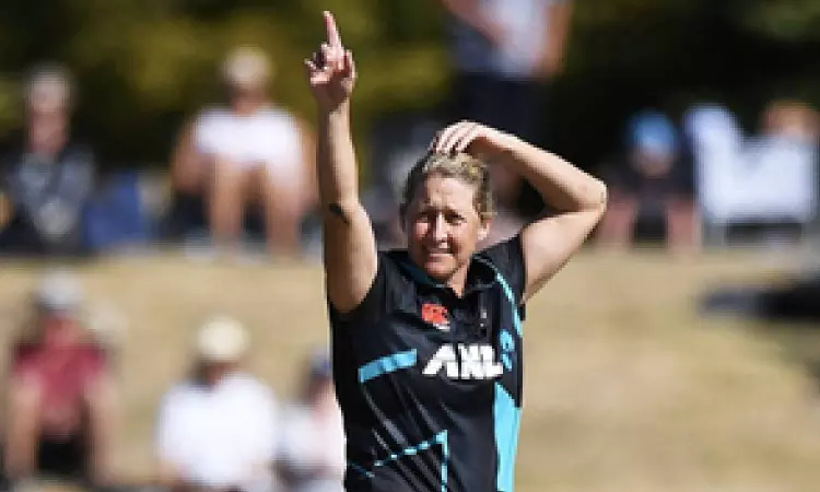 Devine returns for the third ODI against England, Bezuidenhout ruled out due to hamstring injury