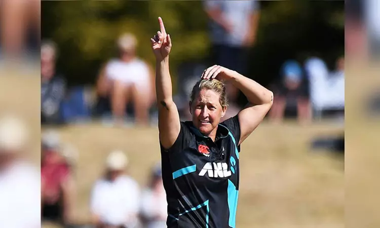 Sophie Devine returns to ODI squad for last match against England