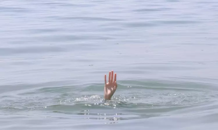 At least 97 dead in boat accident off Mozambique coast