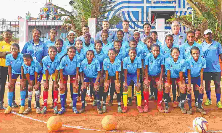 CFC to promote grassroots football with HCL