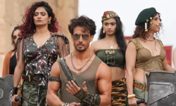 Tiger Shroff steals the show with ‘Bade Miyan Chote Miyan’; establishes his rising stardom Tiger Shroff steals the show with ‘Bade Miyan Chote Miyan’; establishes his rising stardom