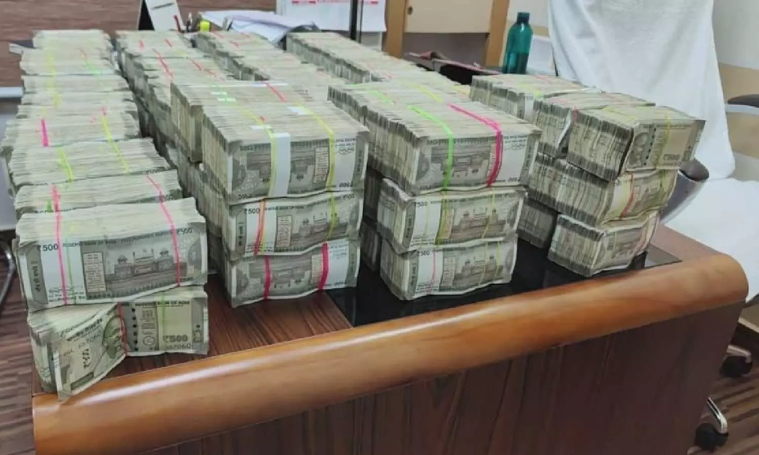 LS polls: IT dept takes physical custody of Rs 3.99 crore seized from Nellai Express