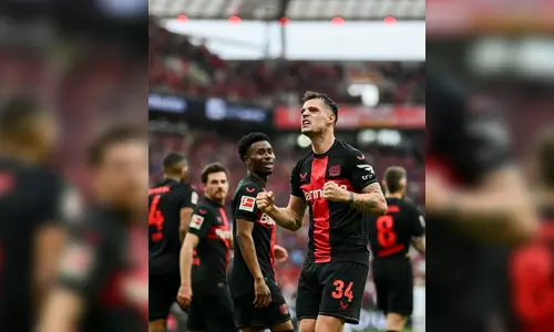 Leverkusen romps past Bremen to clinch first Bundesliga title