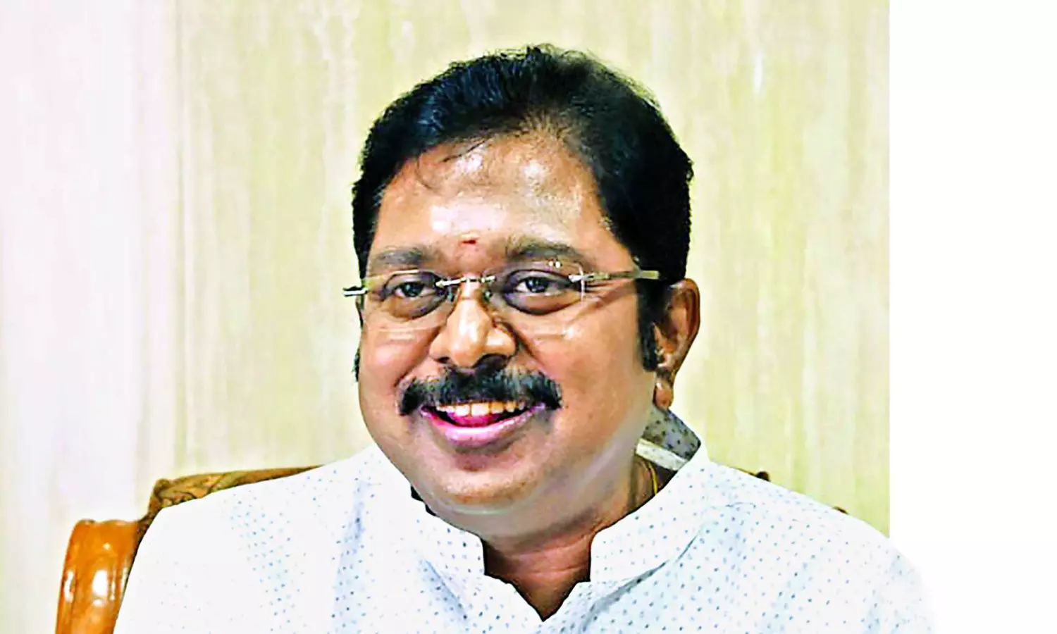 Disgruntled Dhinakaran walks out of NDA, blames Edappadi