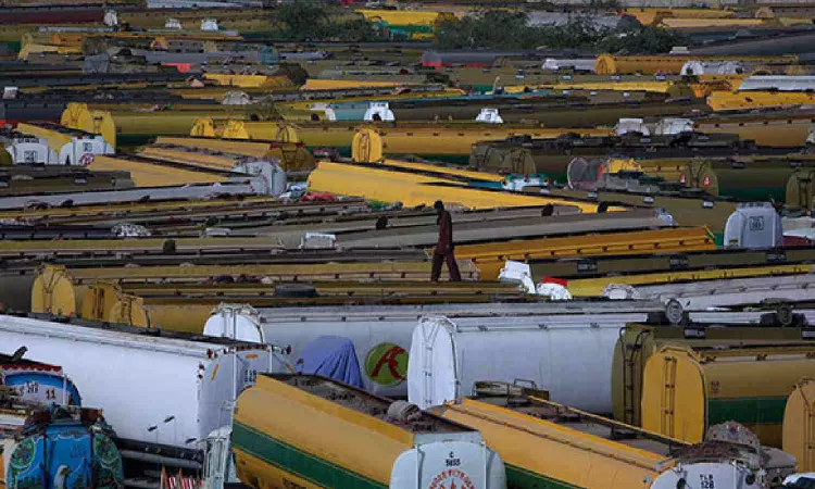 Pak: Oil tanker owners halt fuel supply, demand fair treatment