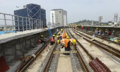 Duo including teen caught stealing iron rods from CMRL worksite in Madhavaram