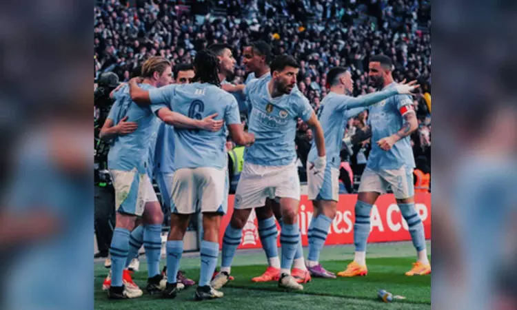 Bernardos late strike powers Man City to FA Cup final