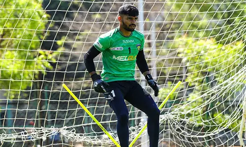 Chennaiyin FC extend contract of goalkeeper Samik Mitra until 2027 Chennaiyin FC extend contract of goalkeeper Samik Mitra until 2027