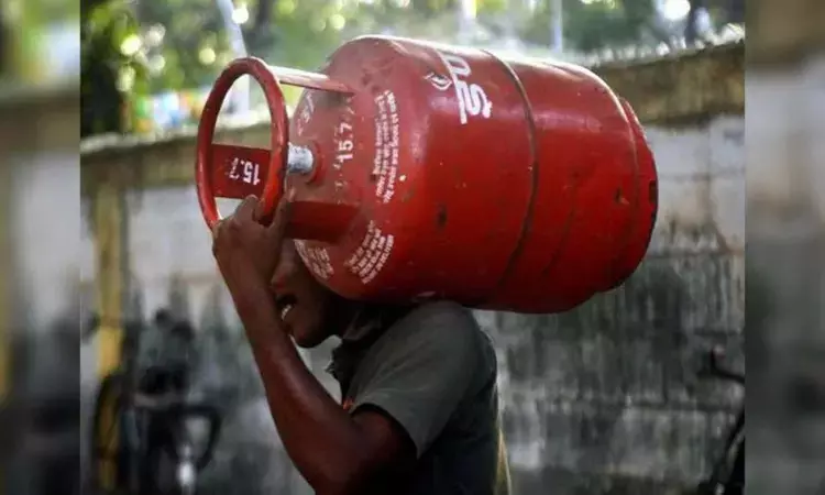 Commercial LPG cylinder prices drop, costs Rs 1,911 in Chennai