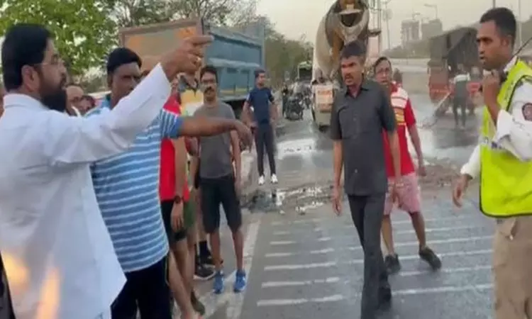 Maharashtra CM Eknath Shinde stops convoy after tanker oil spill accident