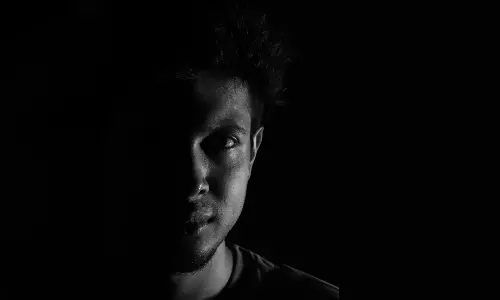 From big screen dreams to theatre, intertwining tales of stage artistes