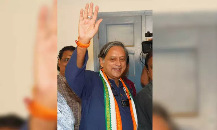 Goa CM needs to change astrologer: Shashi Tharoor