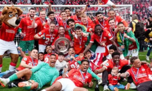 Football: PSV clinch 25th Eredivisie title, first in six years Football: PSV clinch 25th Eredivisie title, first in six years