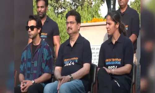 Saina Nehwal, Rajkumar Rao urge people to come out and vote during Viksit Bharat Run