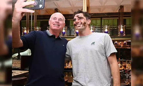 Australian skipper Pat Cummins celebrates 31st birthday with father