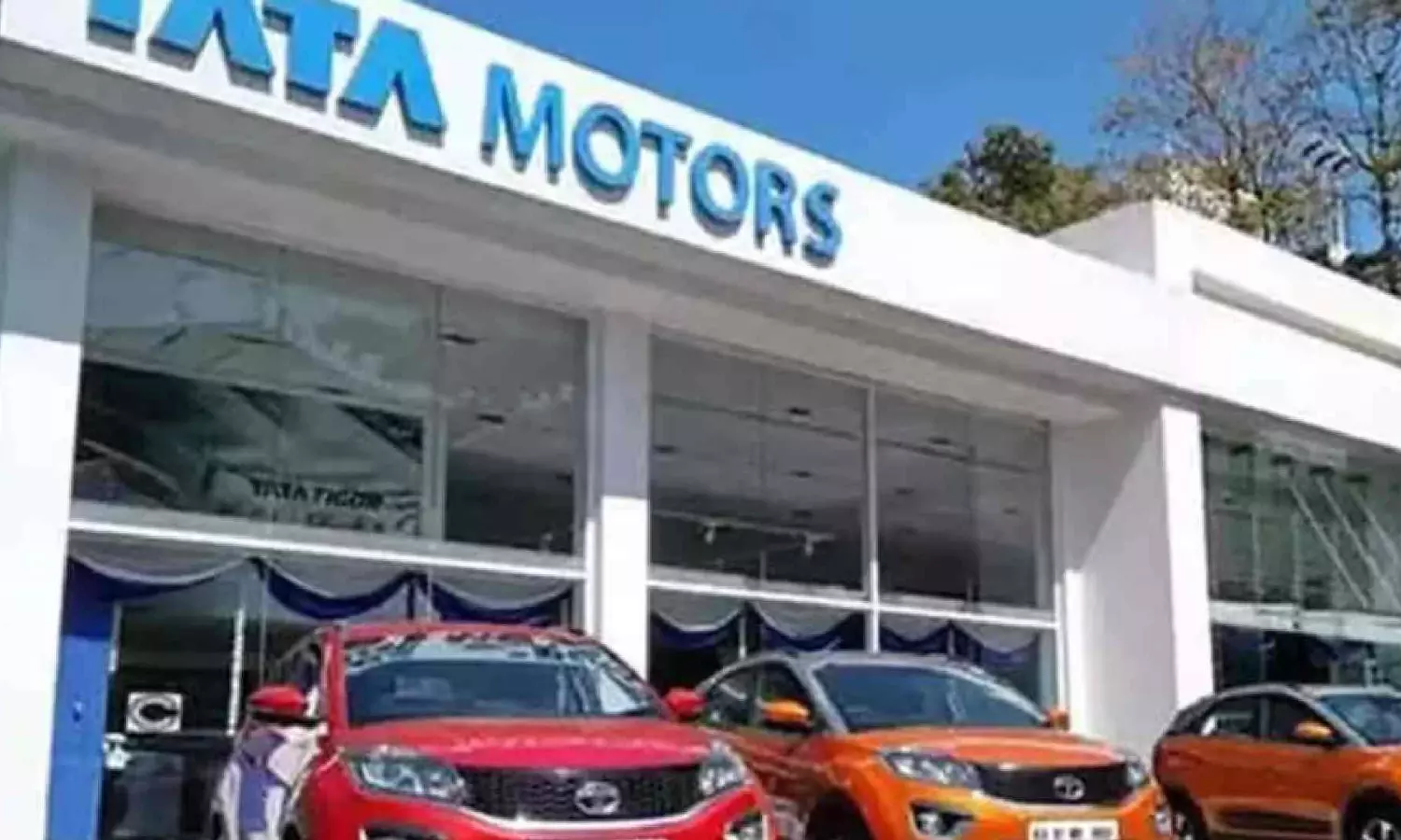 Tata Motors, Mahindra cut SUV prices to boost demand Tata Motors, Mahindra cut SUV prices to boost demand