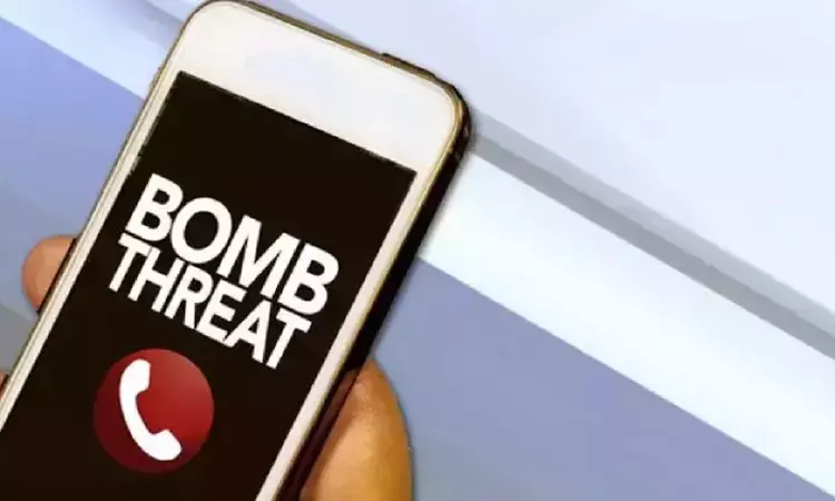 Four hospitals in Delhi receive bomb threat mail Four hospitals in Delhi receive bomb threat mail