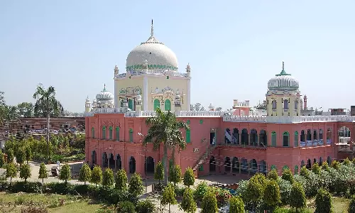 Darul Uloom Deoband prohibits entry of women on campus