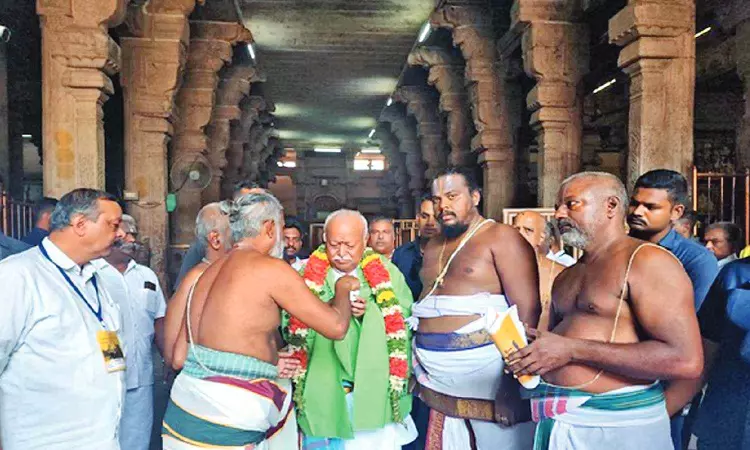 RSS chief visits Ranganathaswamy temple in Srirangam RSS chief visits Ranganathaswamy temple in Srirangam