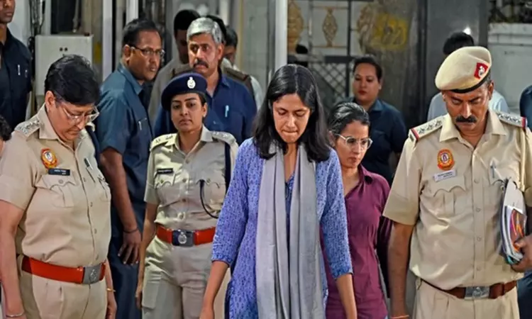 Swati Maliwal assault case: Delhi police FSL team collects CCTV dump at Delhi CMs residence Swati Maliwal assault case: Delhi police FSL team collects CCTV dump at Delhi CMs residence