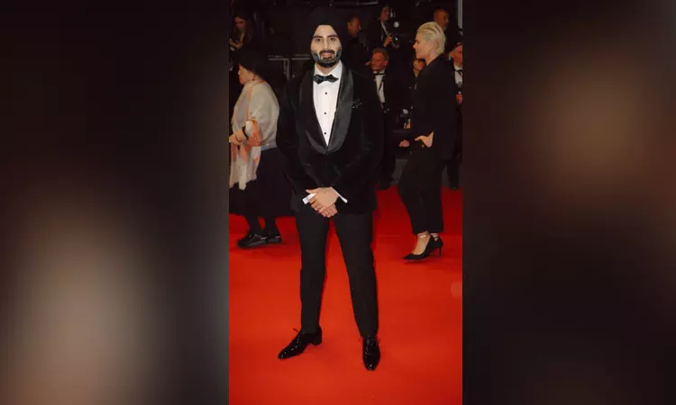 Instagram celebrity & chef Sanjyot Keer dedicates his Cannes red carpet walk to unsung chefs Instagram celebrity & chef Sanjyot Keer dedicates his Cannes red carpet walk to unsung chefs