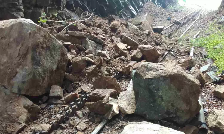 Rains trigger mud slip on railway track, NMR services suspended Rains trigger mud slip on railway track, NMR services suspended