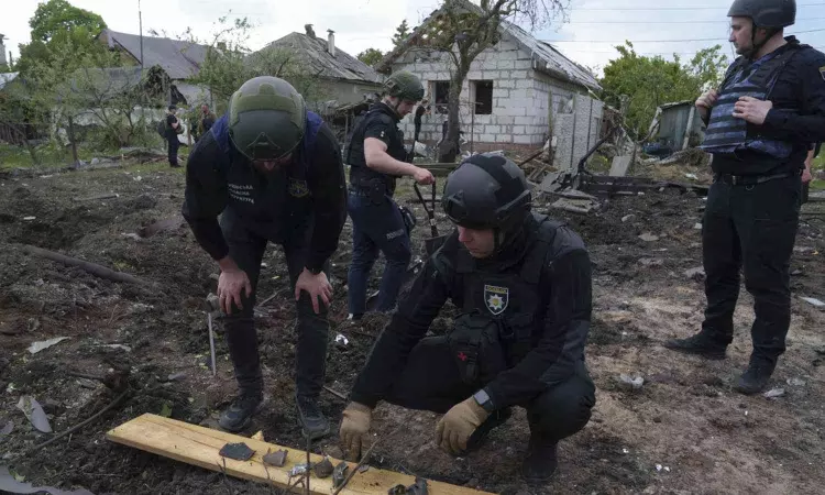 Ukraine and Russia exchange drone attacks while Russia continues its push in the east Ukraine and Russia exchange drone attacks while Russia continues its push in the east