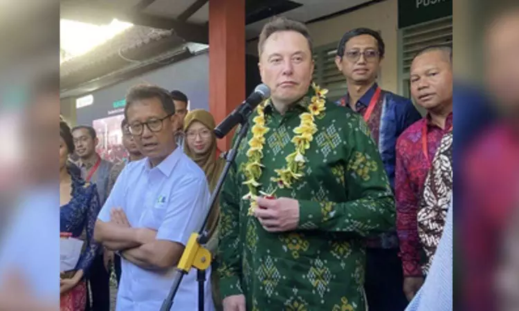 Elon Musk launches Starlink in Indonesia Elon Musk launches Starlink in Indonesia