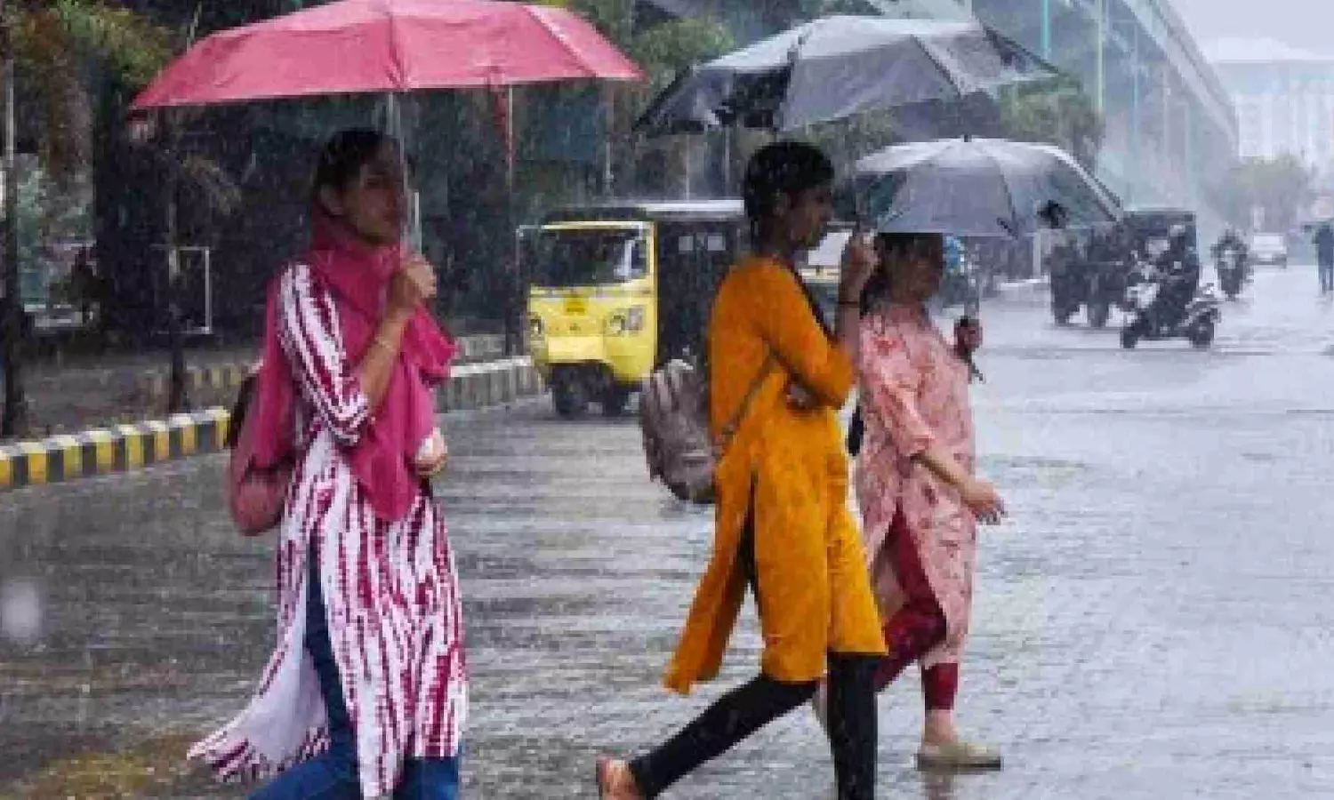IMD issues red alert for Pathanamthitta and Idukki districts in Kerala