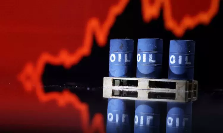 Oil slips for third session on likely higher for longer US rates Oil slips for third session on likely higher for longer US rates