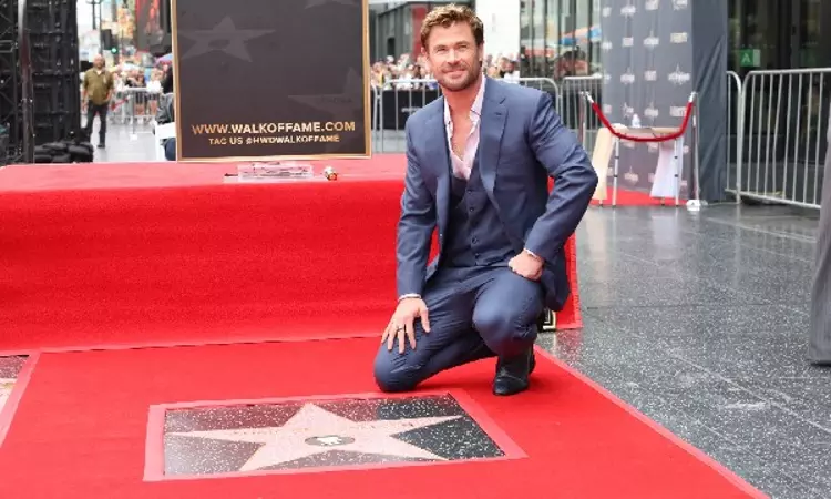 Chris Hemsworth gets a star on Hollywood Walk of Fame Chris Hemsworth gets a star on Hollywood Walk of Fame