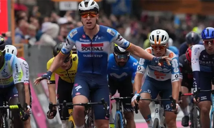 Giro DItalia 2024: Tim Merlier pips Jonathan Milan in thrilling, chaotic sprint to win stage 18