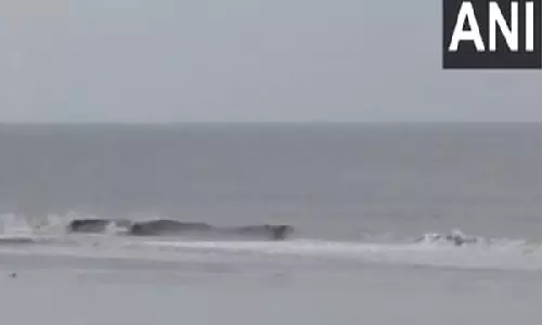 Severe Cyclonic storm Remal continues to move northward, to gradually weaken into Cyclonic storm today