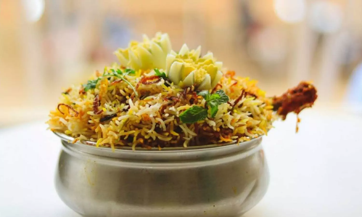 Woman dies from alleged food poisoning after dining at restaurant in Kerala