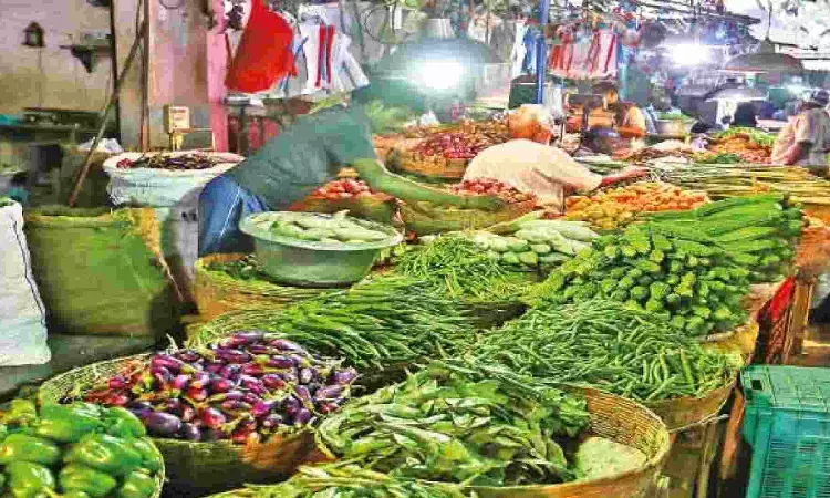 Check out prices of vegetables on May 28 at Chennais Koyambedu market