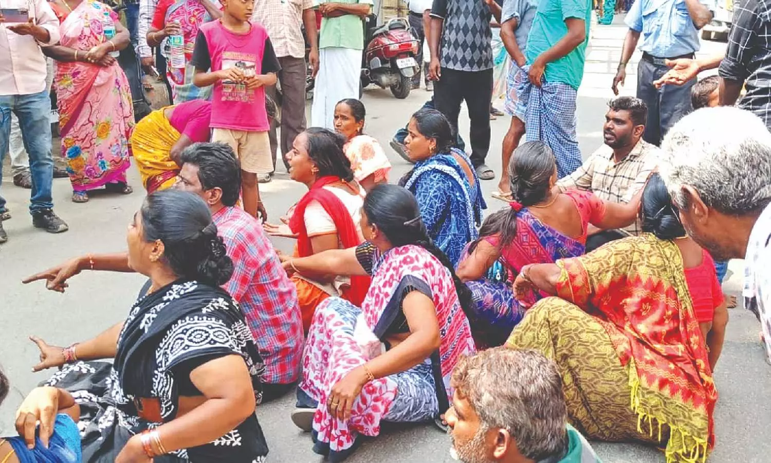 8 staff of Coimbatore hospital held for thrashing man to death