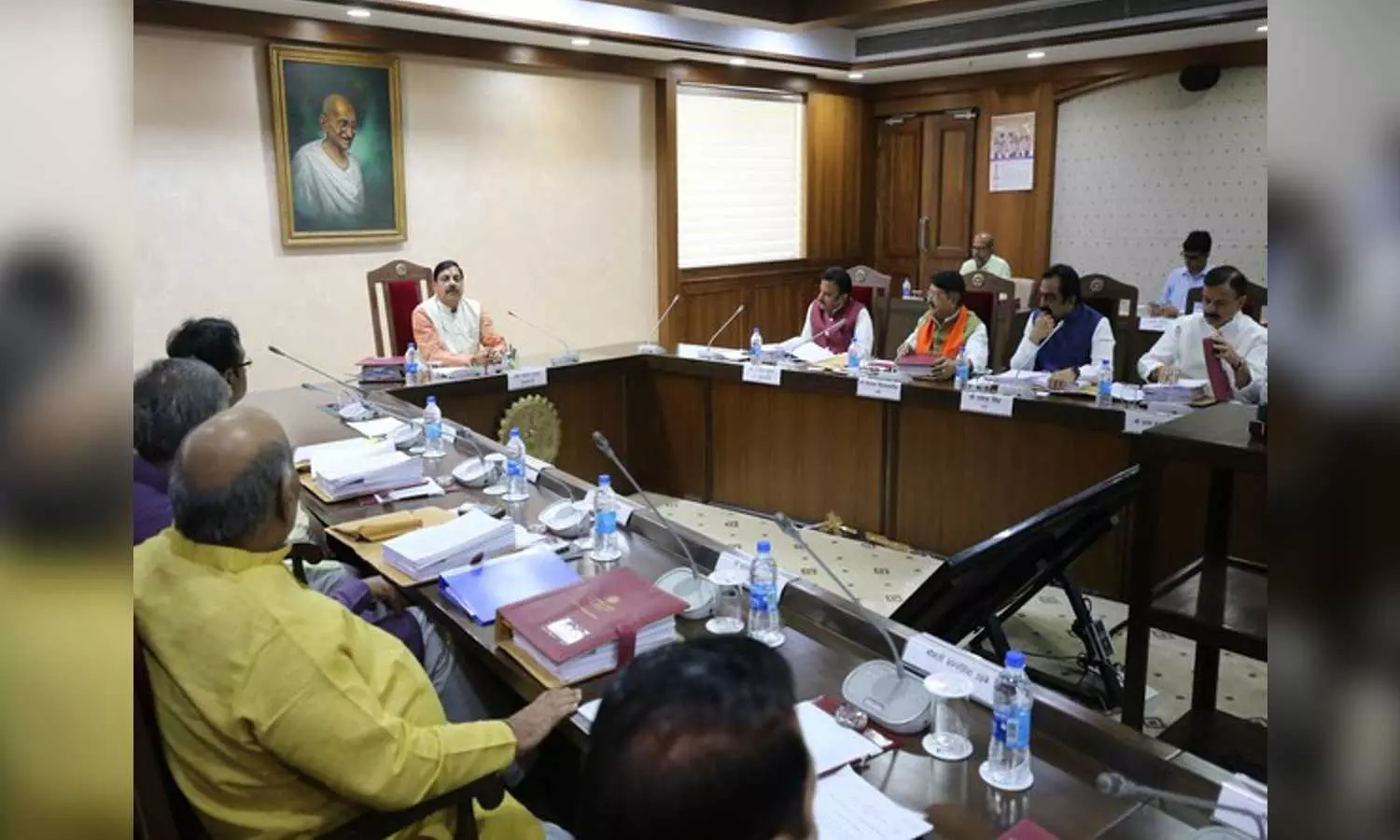 MP cabinet approves Rs 24,420 crores electricity subsidy, over 46000 new vacancies in health sector MP cabinet approves Rs 24,420 crores electricity subsidy, over 46000 new vacancies in health sector