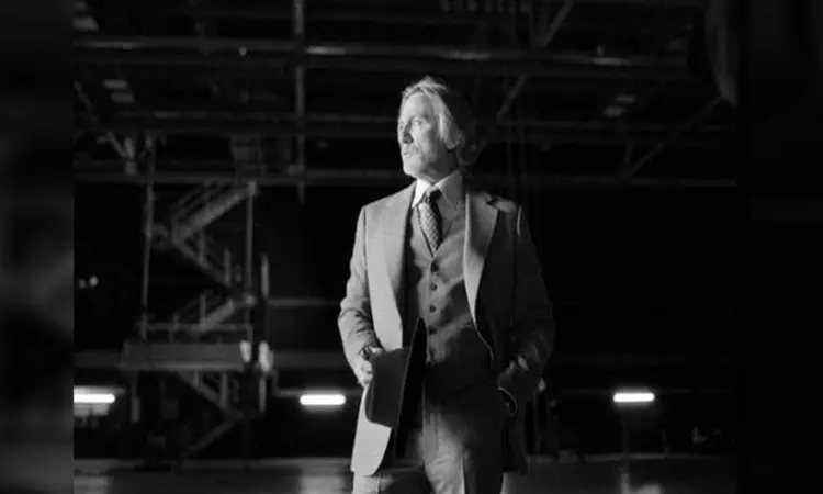 Daniel Craigs Benoit Blanc look in Knives Out 3 unveiled