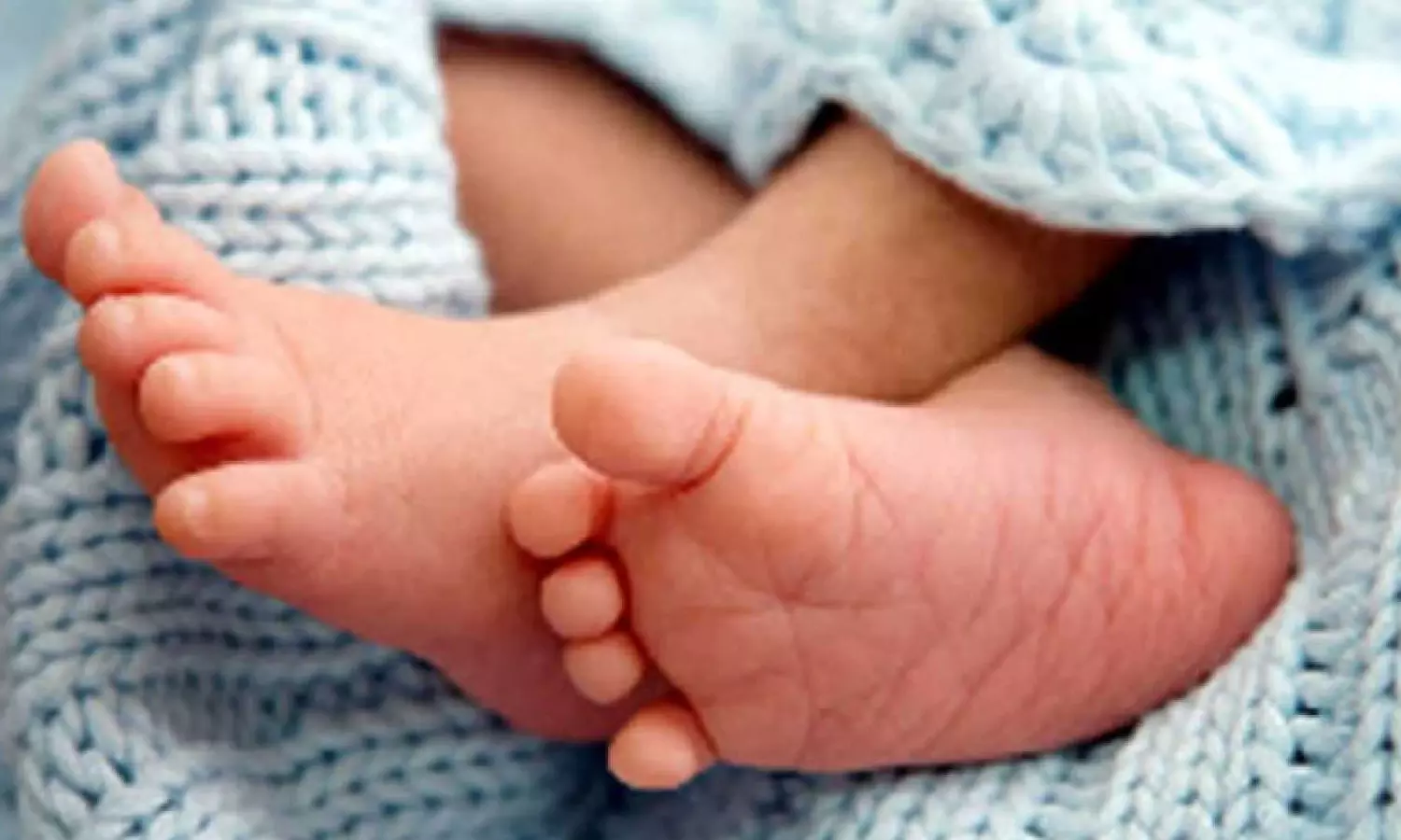 Just-born baby found abandoned in bush; rescued by Tiruchy cops