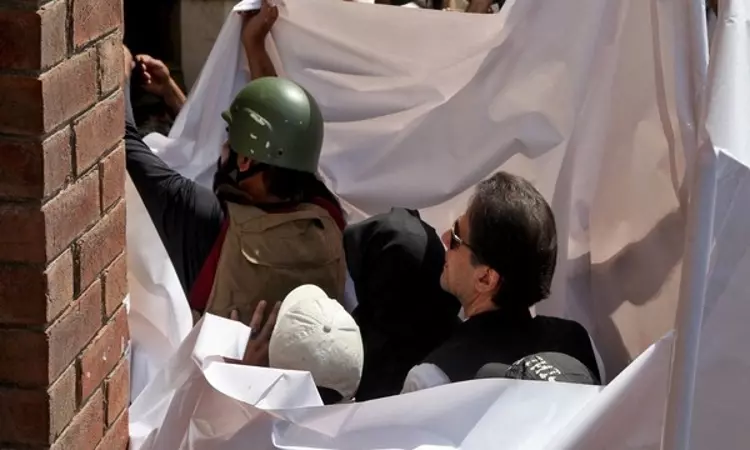 Islamabad HC directs sessions court to decide on pleas seeking suspension of Imran Khan, his wifes sentence